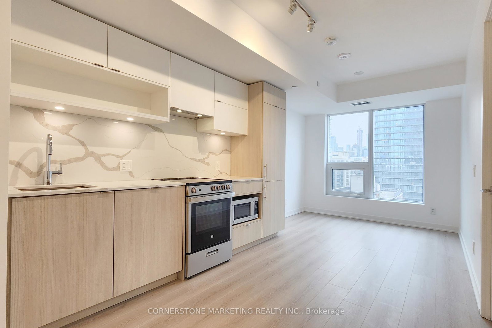 100-queen-street-e-toronto-ontario-c12934060