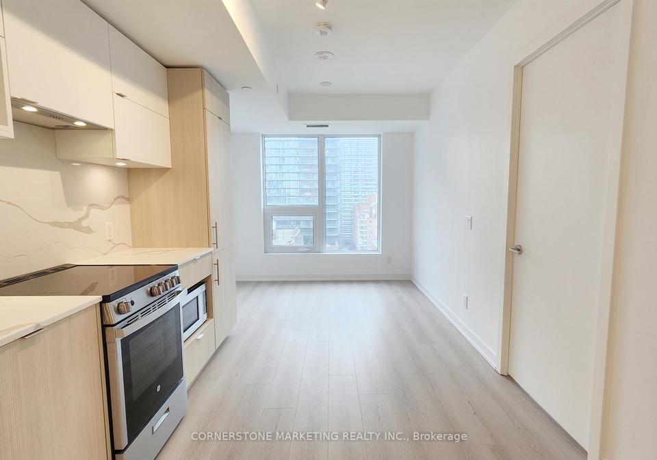 100-queen-street-e-toronto-ontario-c12934060