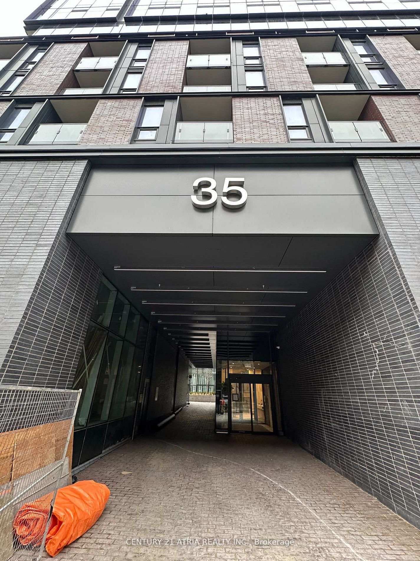 35-parliament-street-toronto-ontario-c12934288