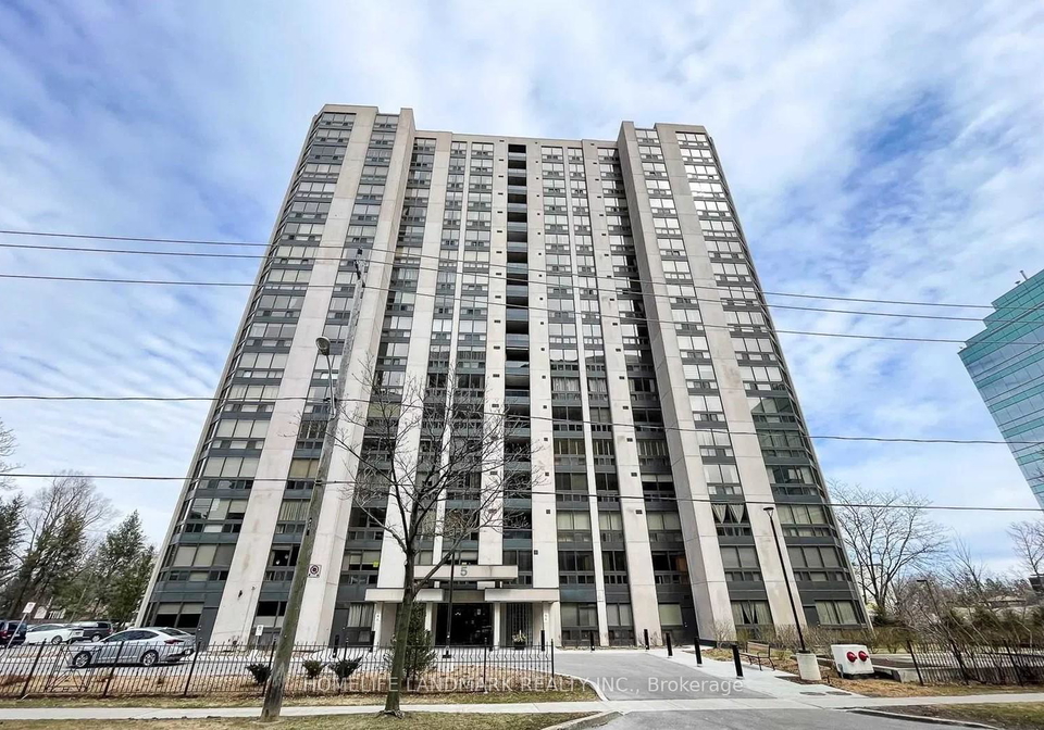 5-kenneth-avenue-north-york-ontario-c12934606
