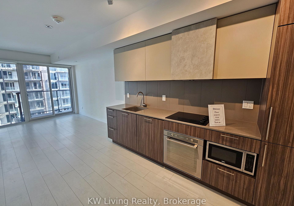 19-western-battery-road-toronto-ontario-c12934610