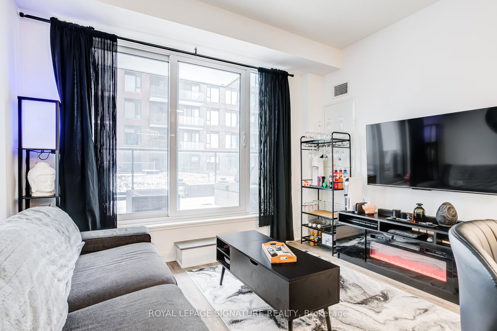 130-river-street-toronto-ontario-c12934670