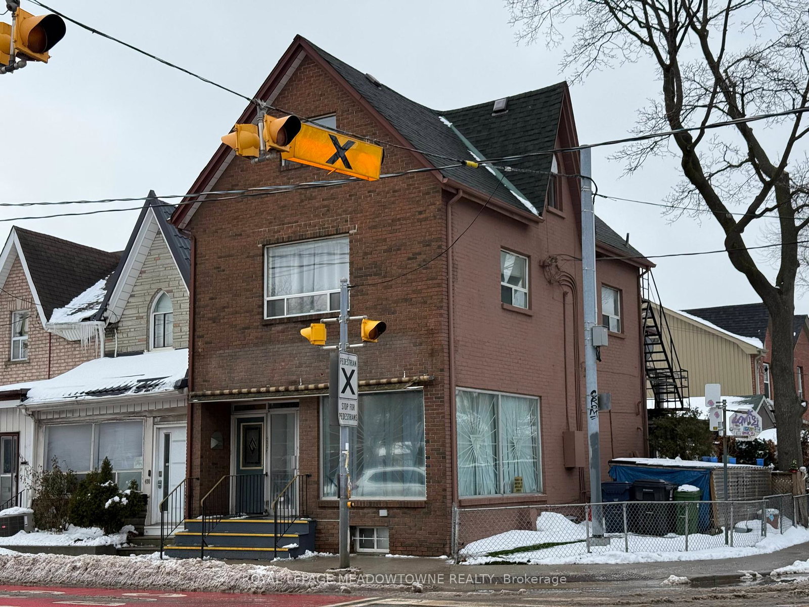 492-dufferin-street-toronto-ontario-c12934754