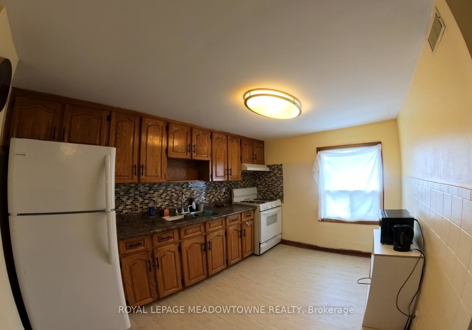 492-dufferin-street-toronto-ontario-c12934754