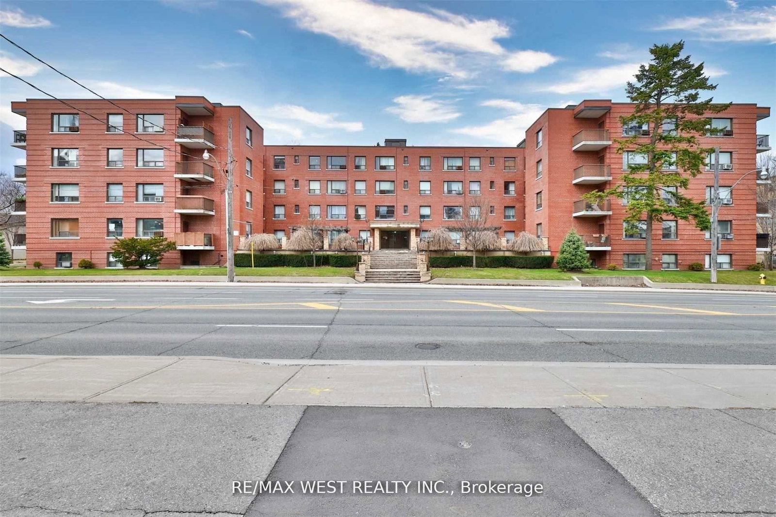 2550-bathurst-street-toronto-ontario-c12934882