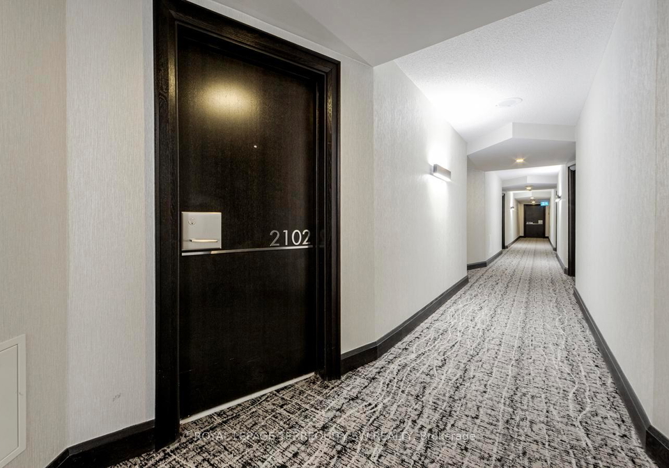 25-the-esplanade-toronto-ontario-c12934930