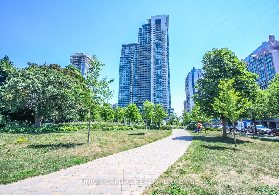 5168-yonge-street-toronto-ontario-c12934966