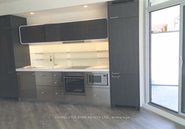 45-charles-street-e-toronto-ontario-c12935216