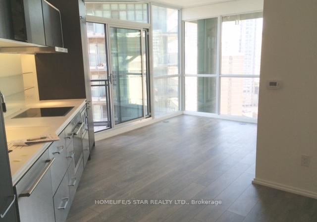 45-charles-street-e-toronto-ontario-c12935216