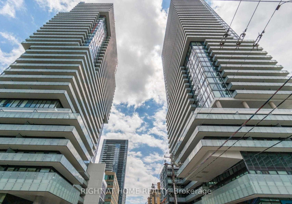 161-roehampton-avenue-toronto-ontario-c12935340