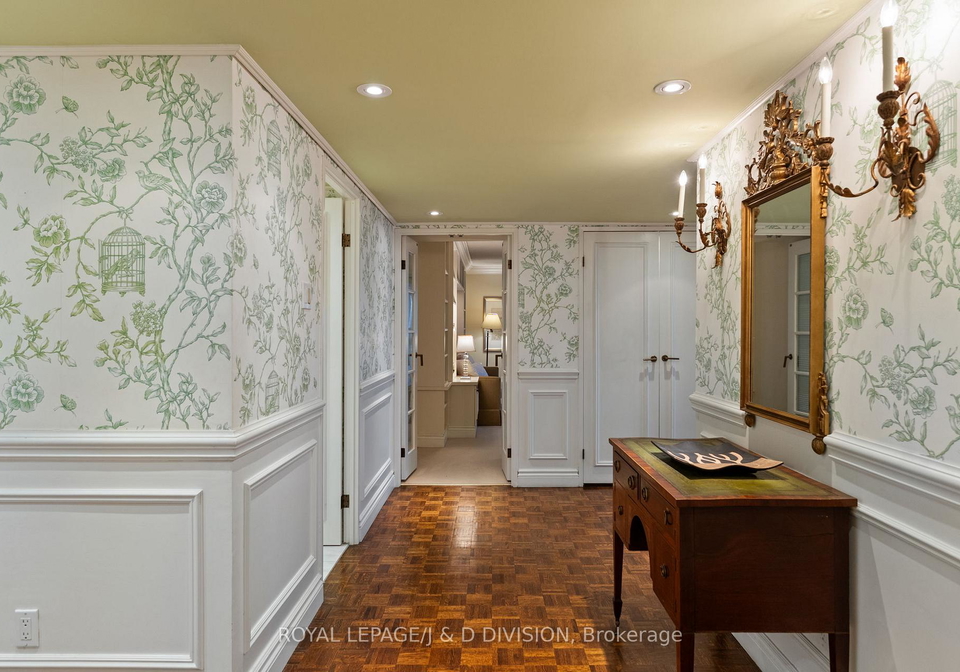 63-st-clair-avenue-w-toronto-ontario-c12935742