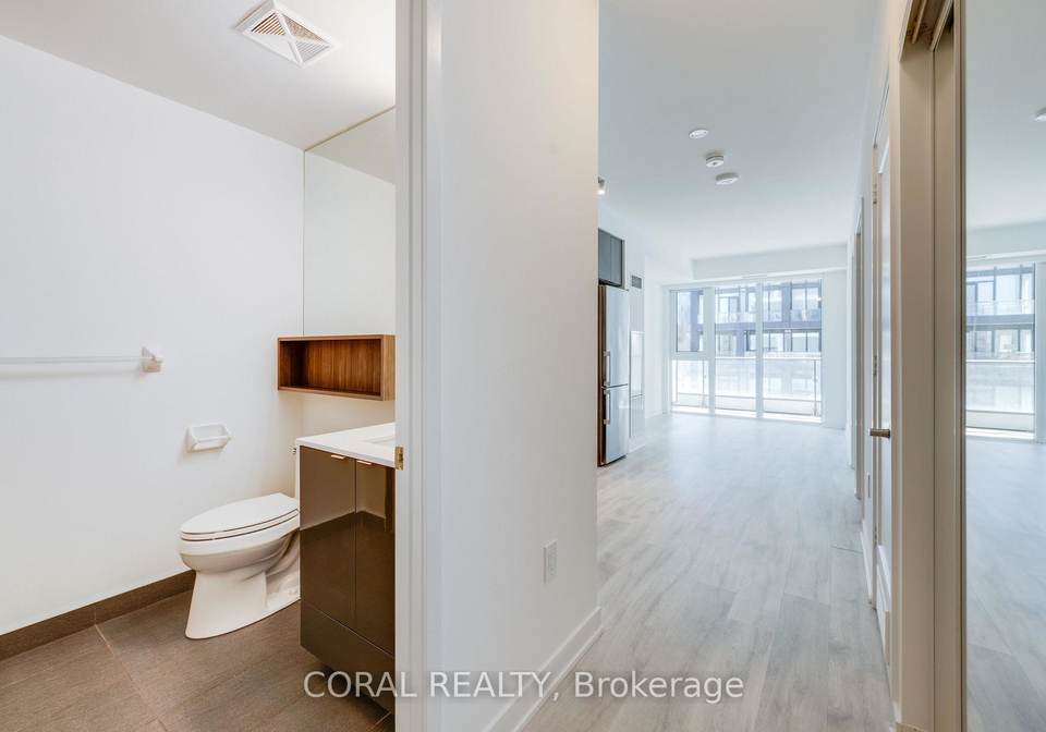 60-princess-street-toronto-ontario-c12935754