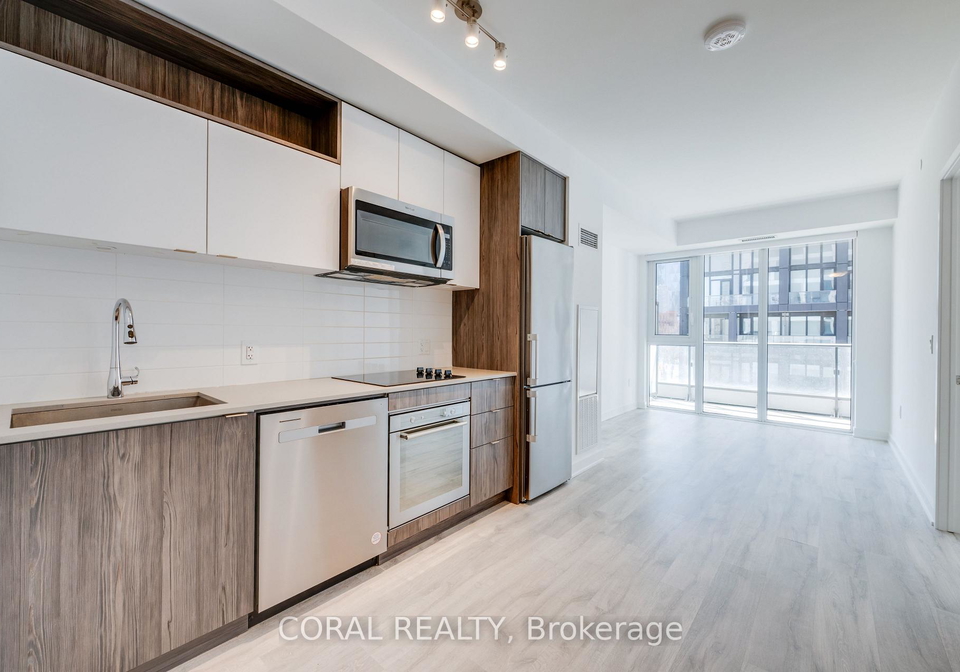 60-princess-street-toronto-ontario-c12935754