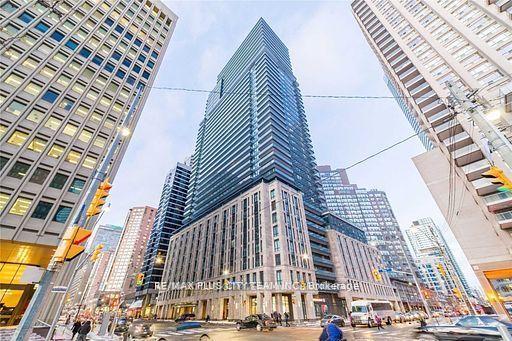 955-bay-street-toronto-ontario-c12936168