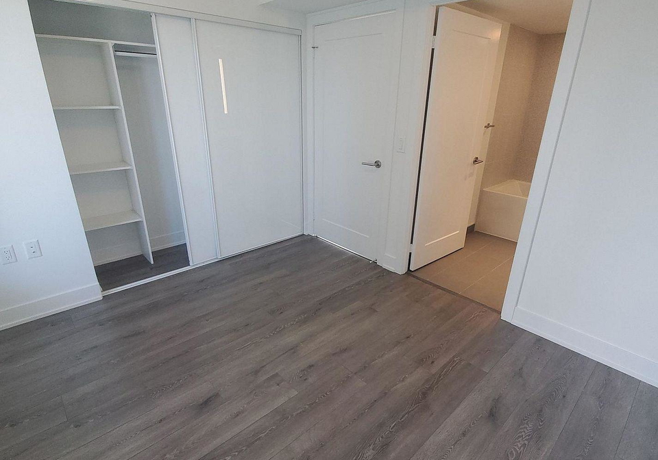 575-bloor-street-e-toronto-ontario-c12936200