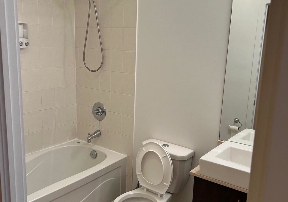 65-bremner-boulevard-toronto-ontario-c12936346