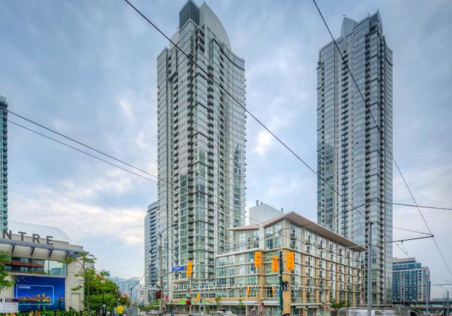 9-spadina-avenue-toronto-ontario-c12936544