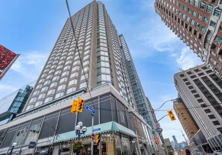 155-yorkville-avenue-toronto-ontario-c12936596
