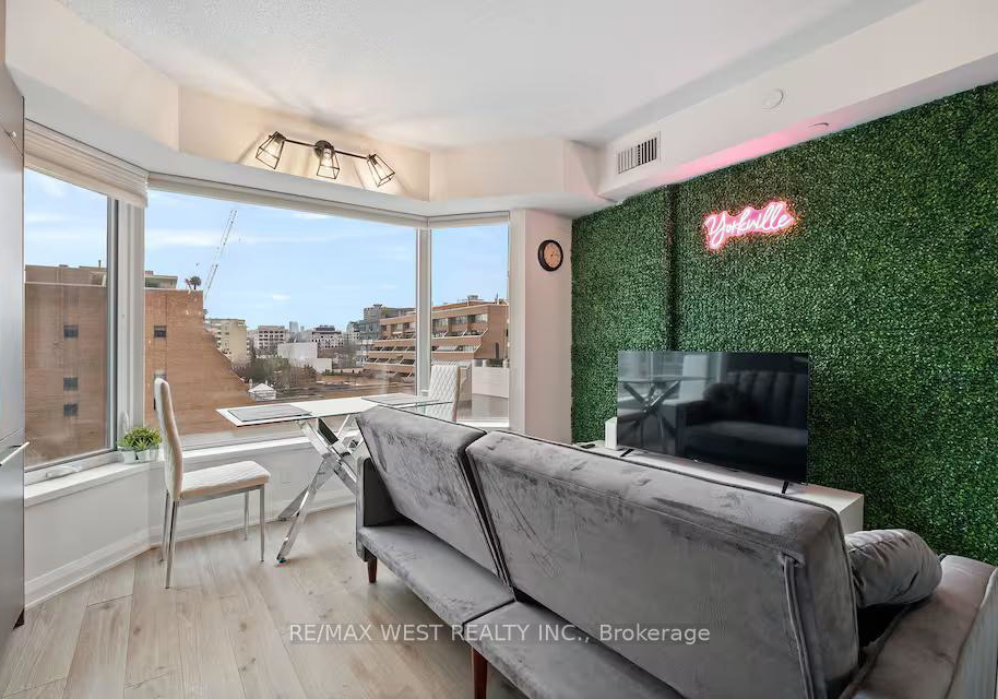 155-yorkville-avenue-toronto-ontario-c12936596
