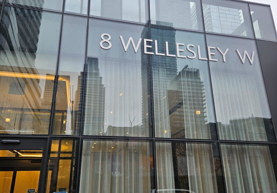 8-wellesley-street-toronto-ontario-c12936706