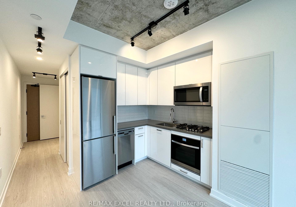 195-mccaul-street-toronto-ontario-c12936954