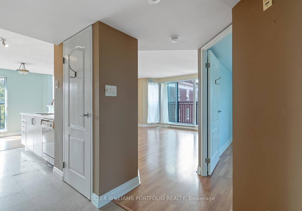 97-lawton-boulevard-toronto-ontario-c12937238