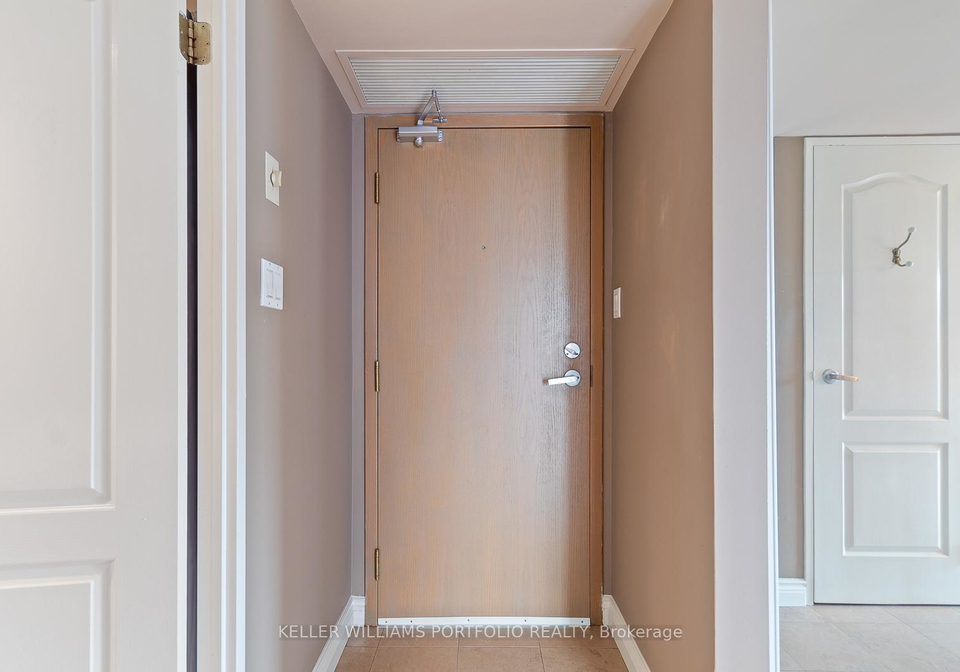 97-lawton-boulevard-toronto-ontario-c12937238