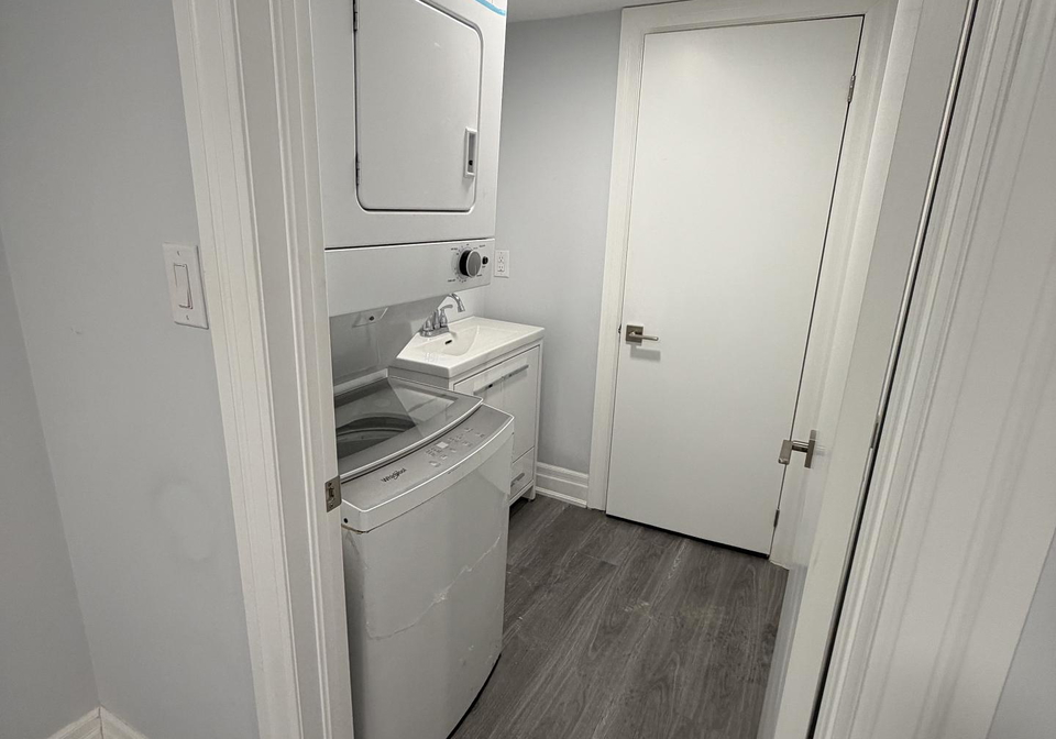 46-dell-park-avenue-toronto-ontario-c12937616