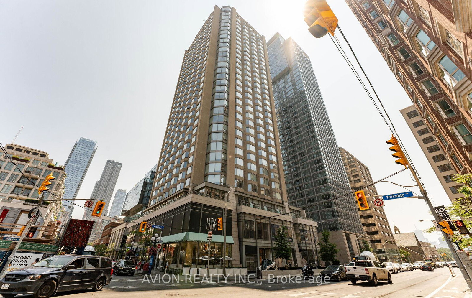 155-yorkville-avenue-toronto-ontario-c12937632