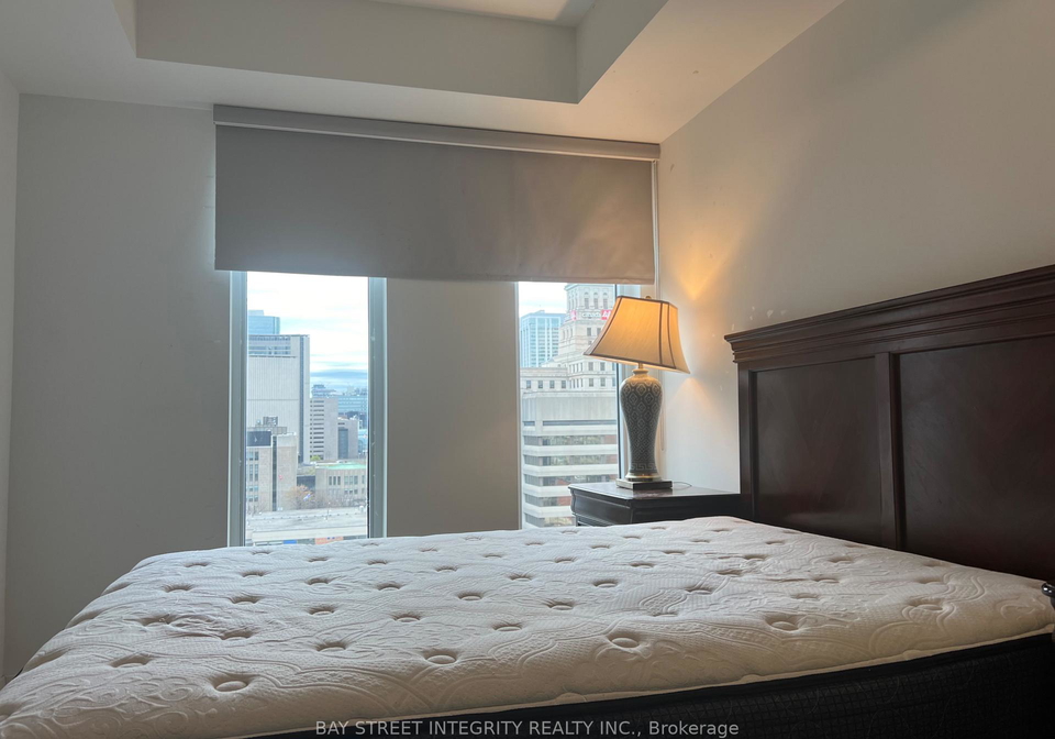 50-mccaul-street-toronto-ontario-c12937704