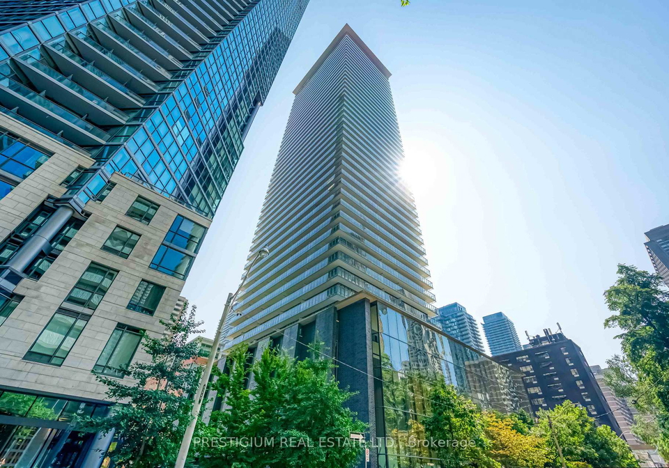 33-charles-street-e-toronto-ontario-c12937768