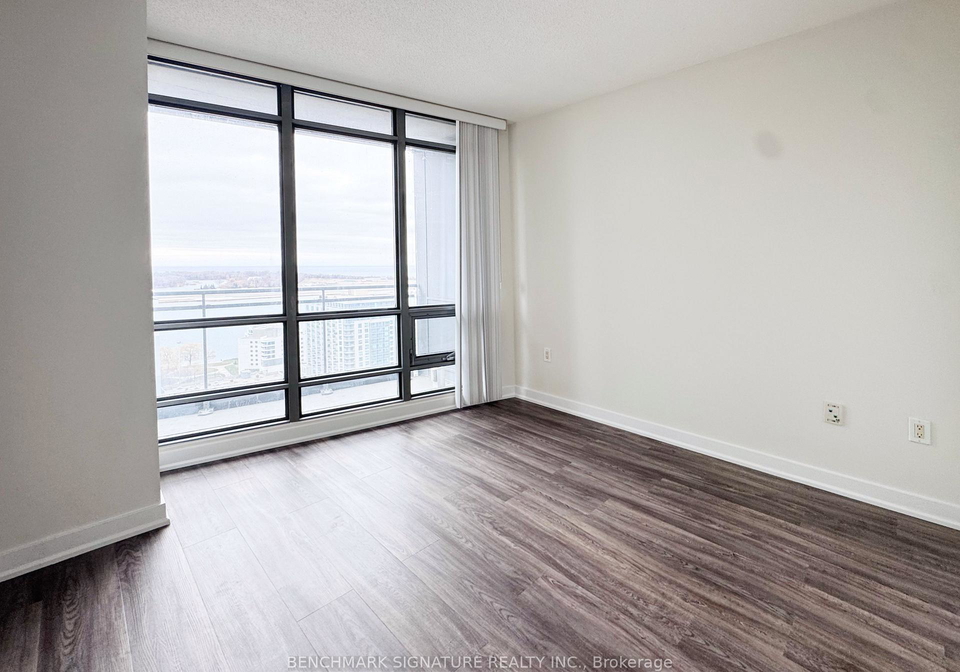 3-navy-wharf-court-toronto-ontario-c12938012