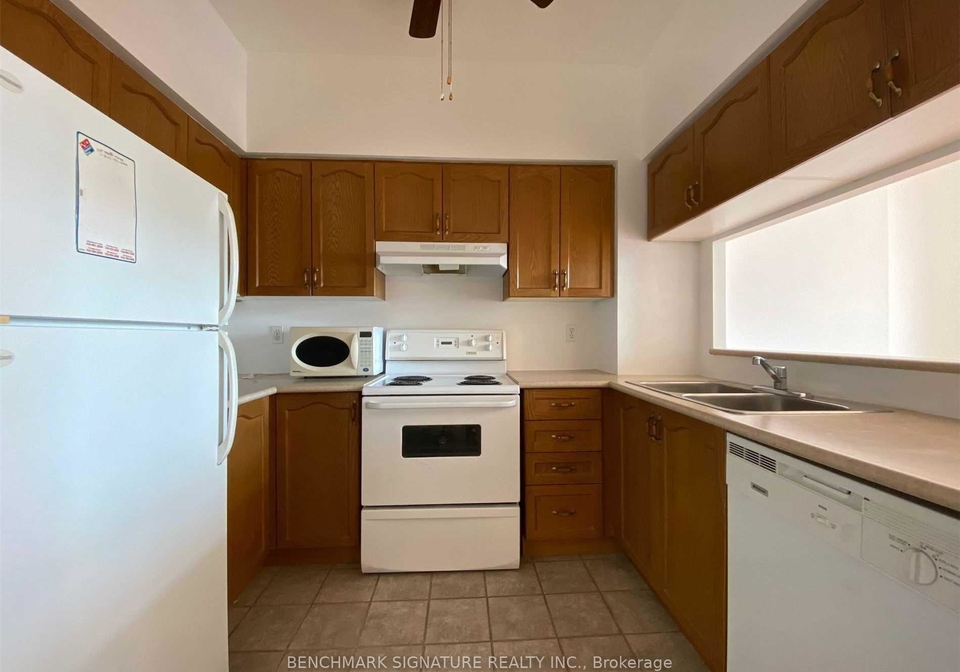1700-eglinton-east-avenue-north-york-ontario-c12938020