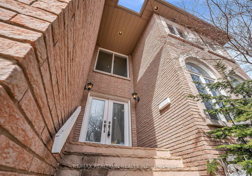 278-dunview-avenue-north-york-ontario-c12938052