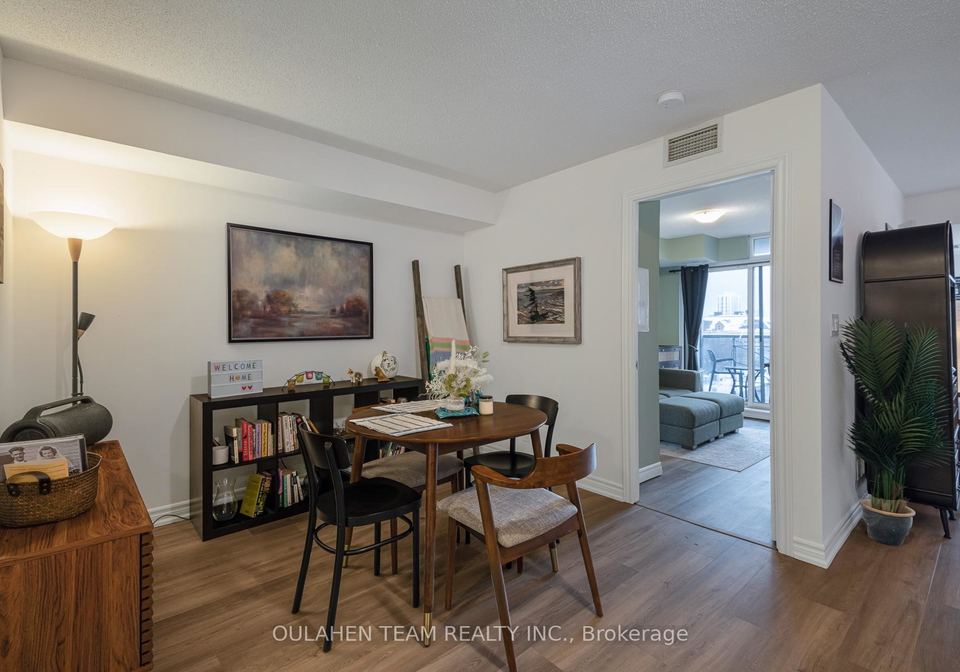 225-wellesley-street-e-toronto-ontario-c12938274