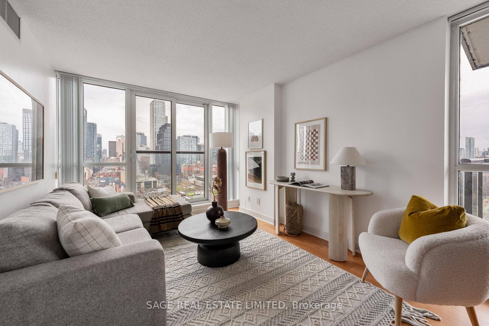 320-richmond-street-toronto-ontario-c12938480