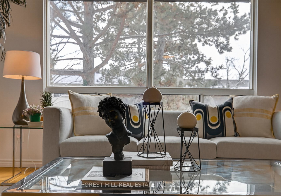 4-yetta-shepway-north-york-ontario-c12938662