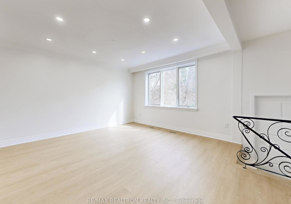 24-hollaman-road-toronto-ontario-c12938724