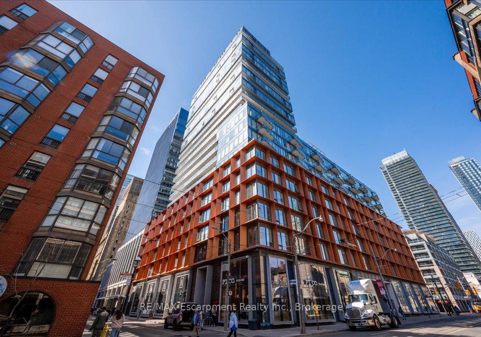 60-colborne-street-toronto-ontario-c12939194