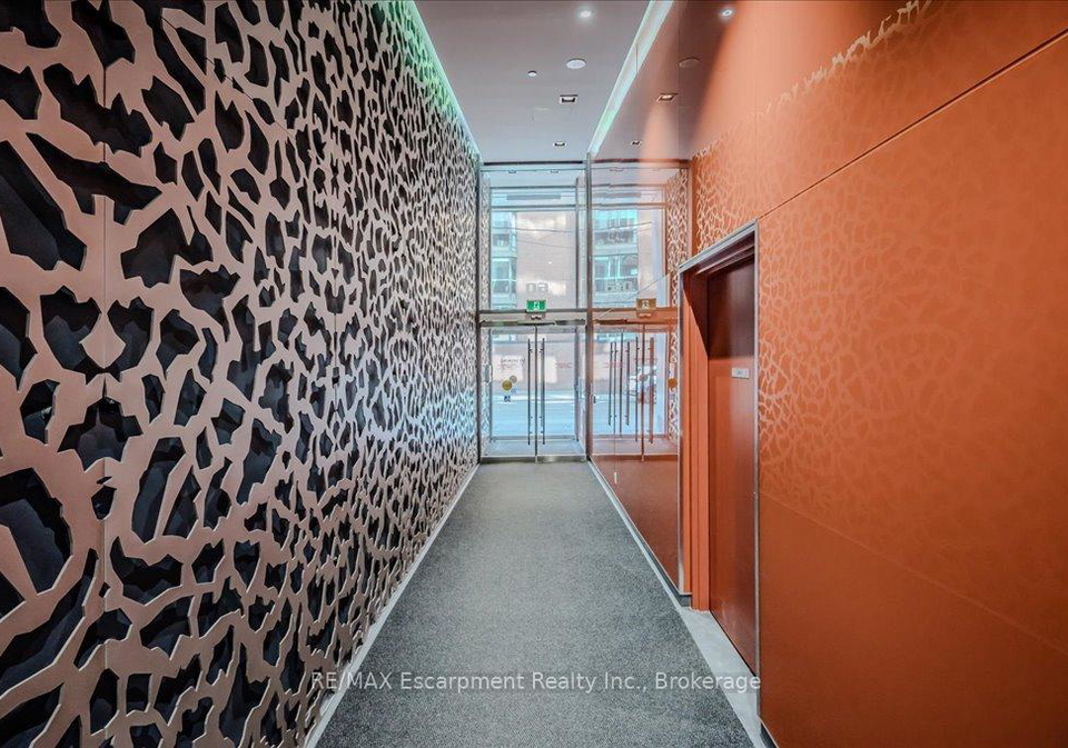 60-colborne-street-toronto-ontario-c12939194