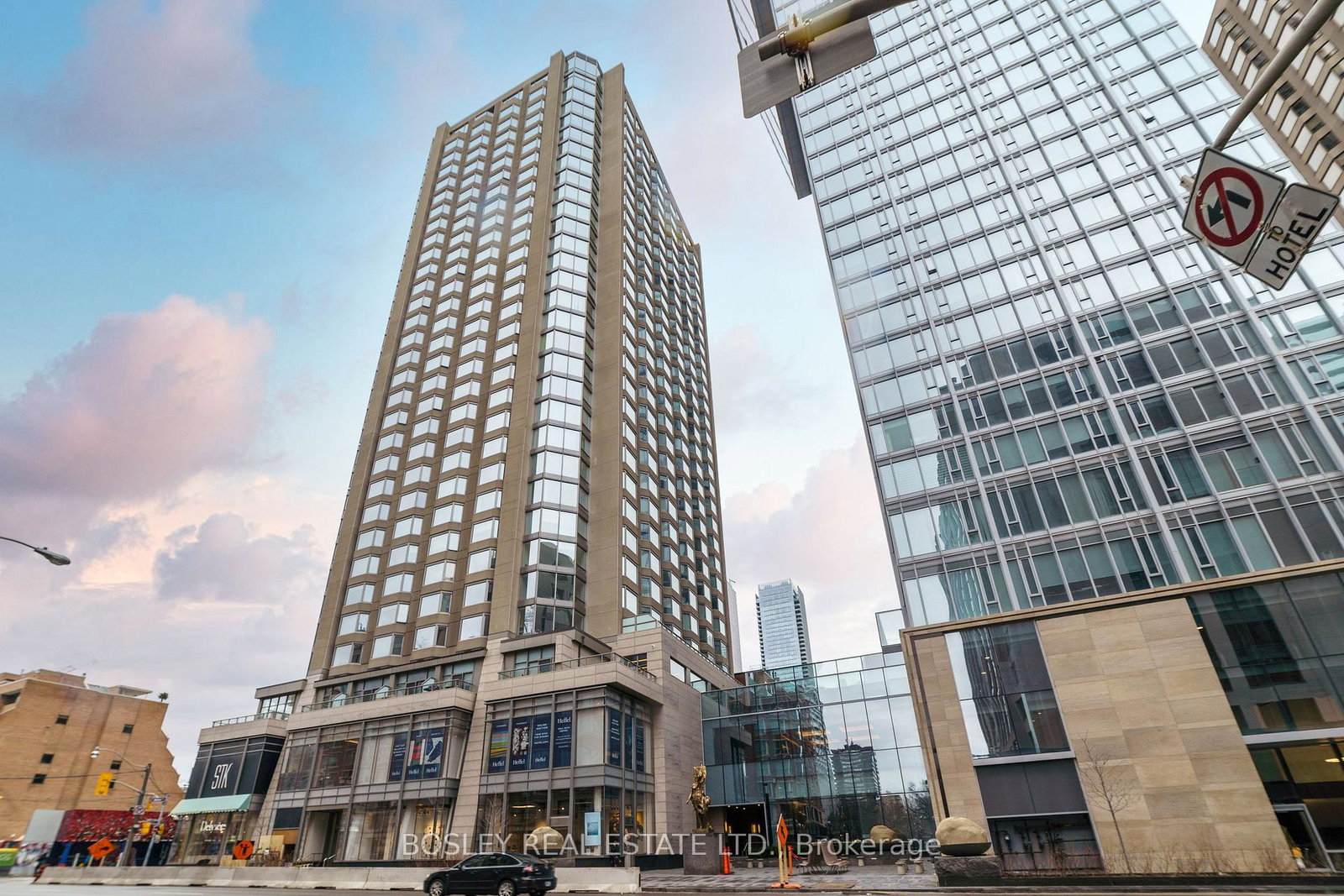 155-yorkville-avenue-toronto-ontario-c12939284