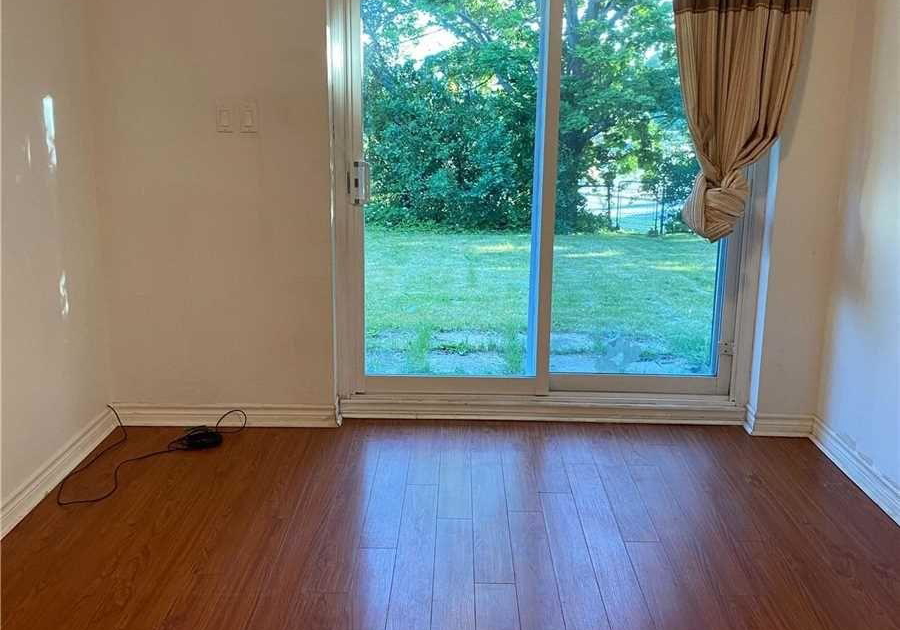 120-micmac-crescent-north-york-ontario-c12939412