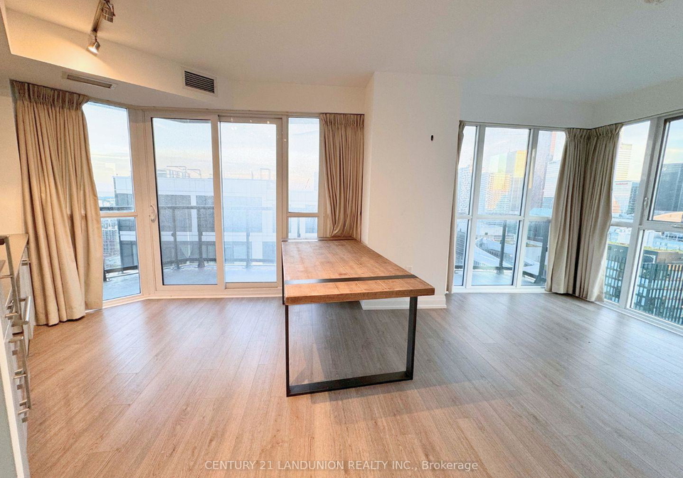 77-mutual-street-toronto-ontario-c12939632