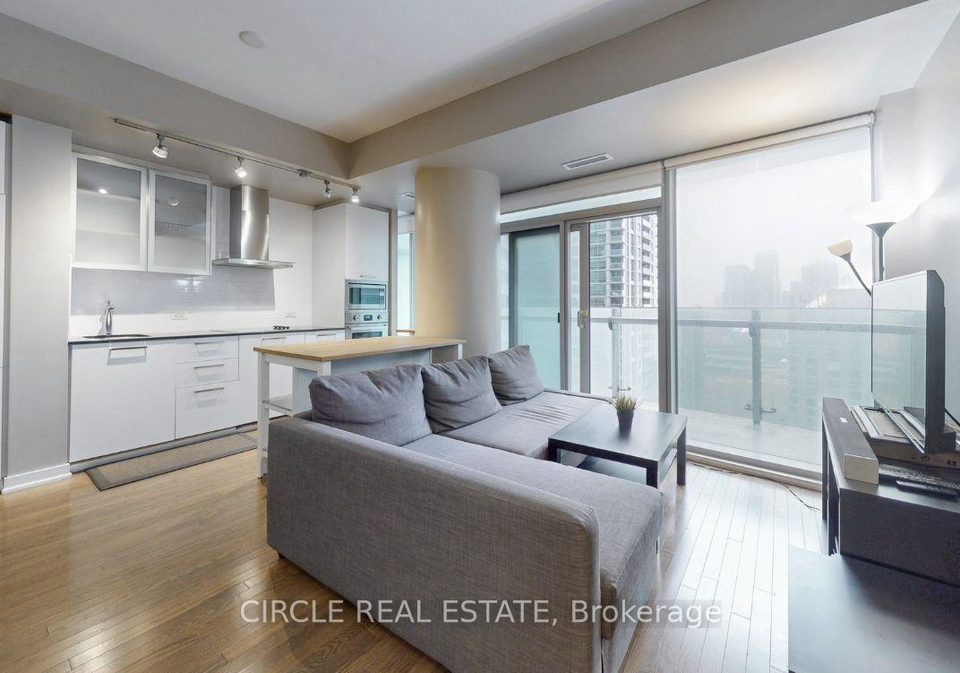 14-york-street-toronto-ontario-c12939774