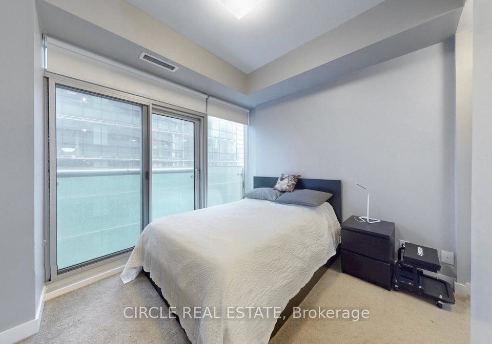 14-york-street-toronto-ontario-c12939774