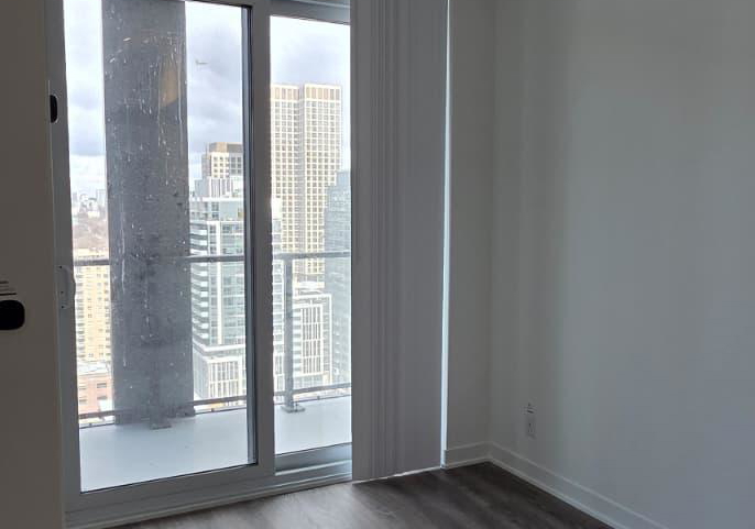 180-front-street-e-toronto-ontario-c12939792