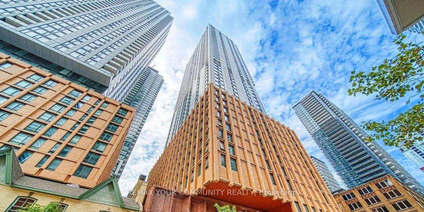 28-widmer-street-toronto-ontario-c12939838