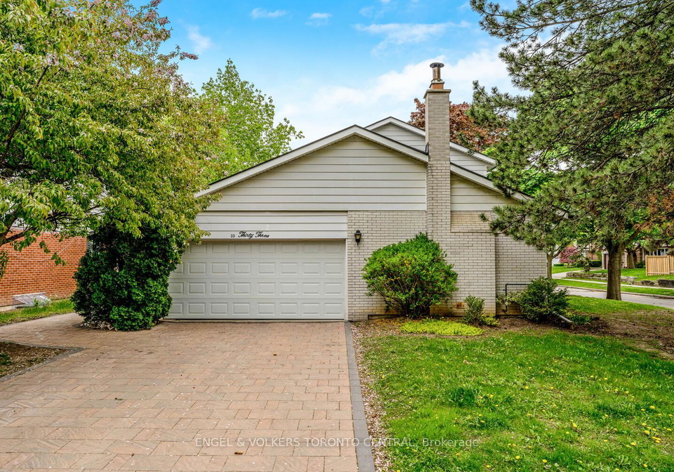 33-avonwick-gate-north-york-ontario-c12939914