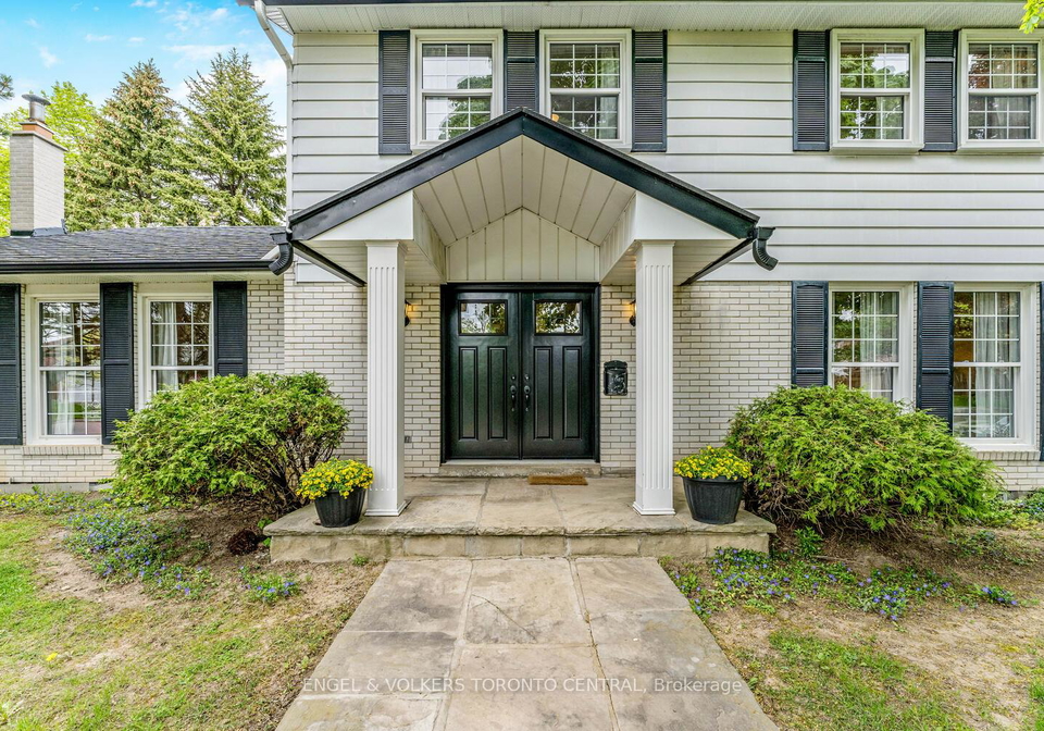 33-avonwick-gate-north-york-ontario-c12939914