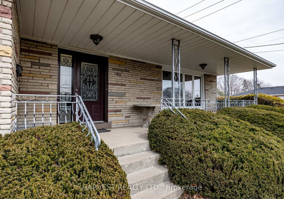 92-acton-avenue-toronto-ontario-c12940020